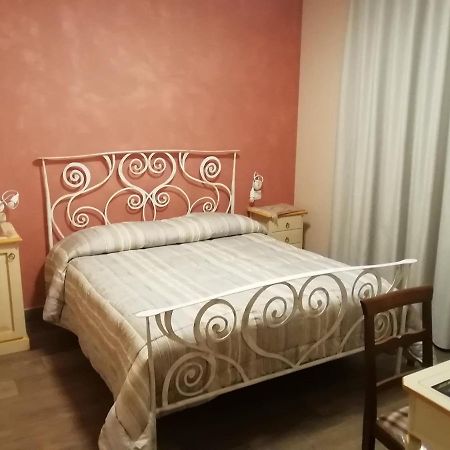 Apartmán Il Roccolo Di Valcerasa Treia Exteriér fotografie