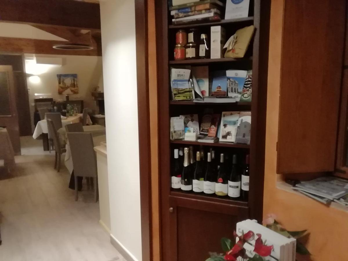 Apartmán Il Roccolo Di Valcerasa Treia Exteriér fotografie