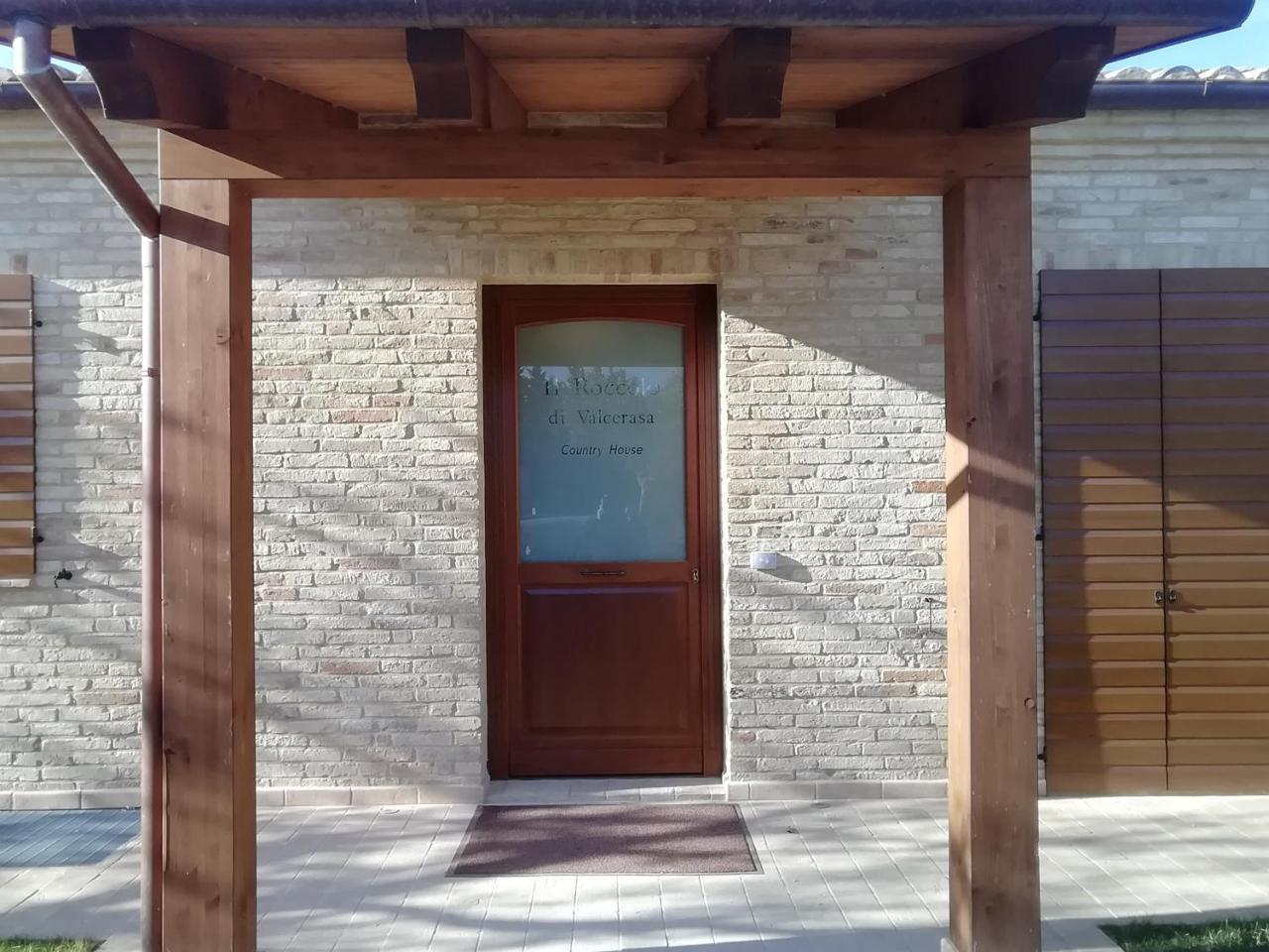 Apartmán Il Roccolo Di Valcerasa Treia Exteriér fotografie